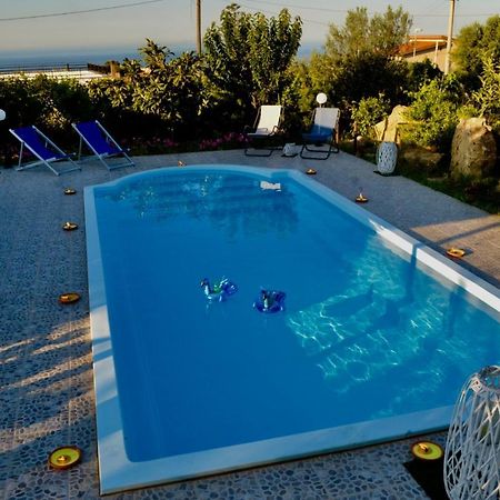 * * * Villa Annalisa * * * Кастелдача Екстериор снимка