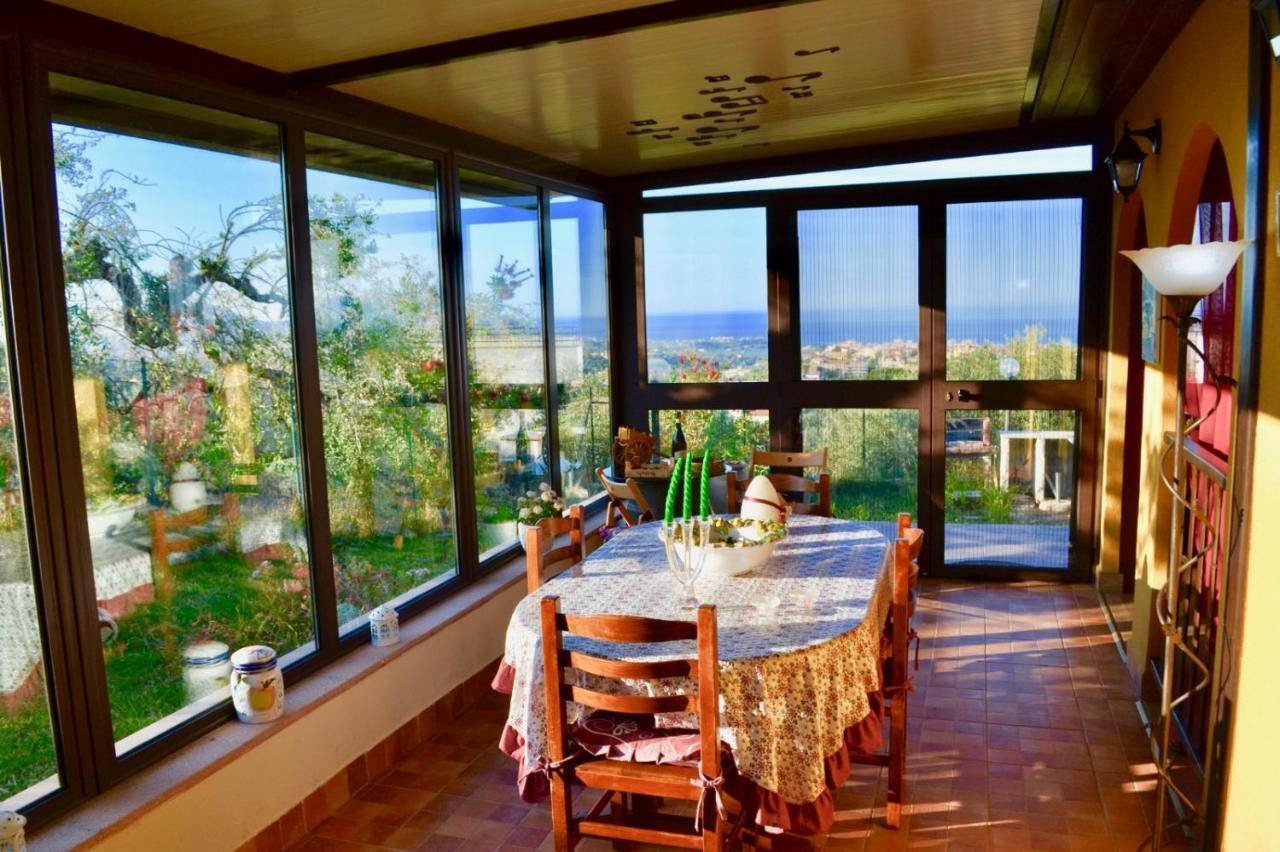 * * * Villa Annalisa * * * Кастелдача Екстериор снимка