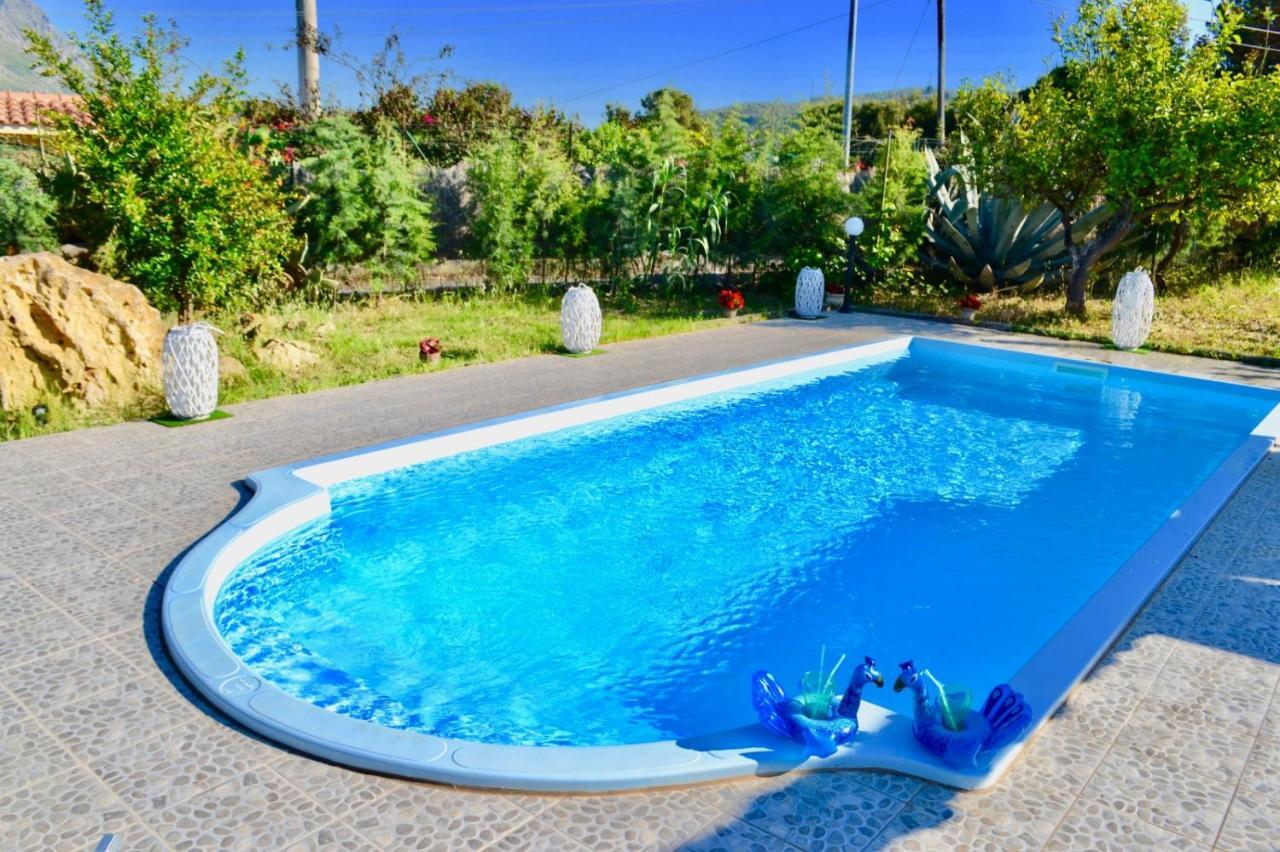 * * * Villa Annalisa * * * Кастелдача Екстериор снимка