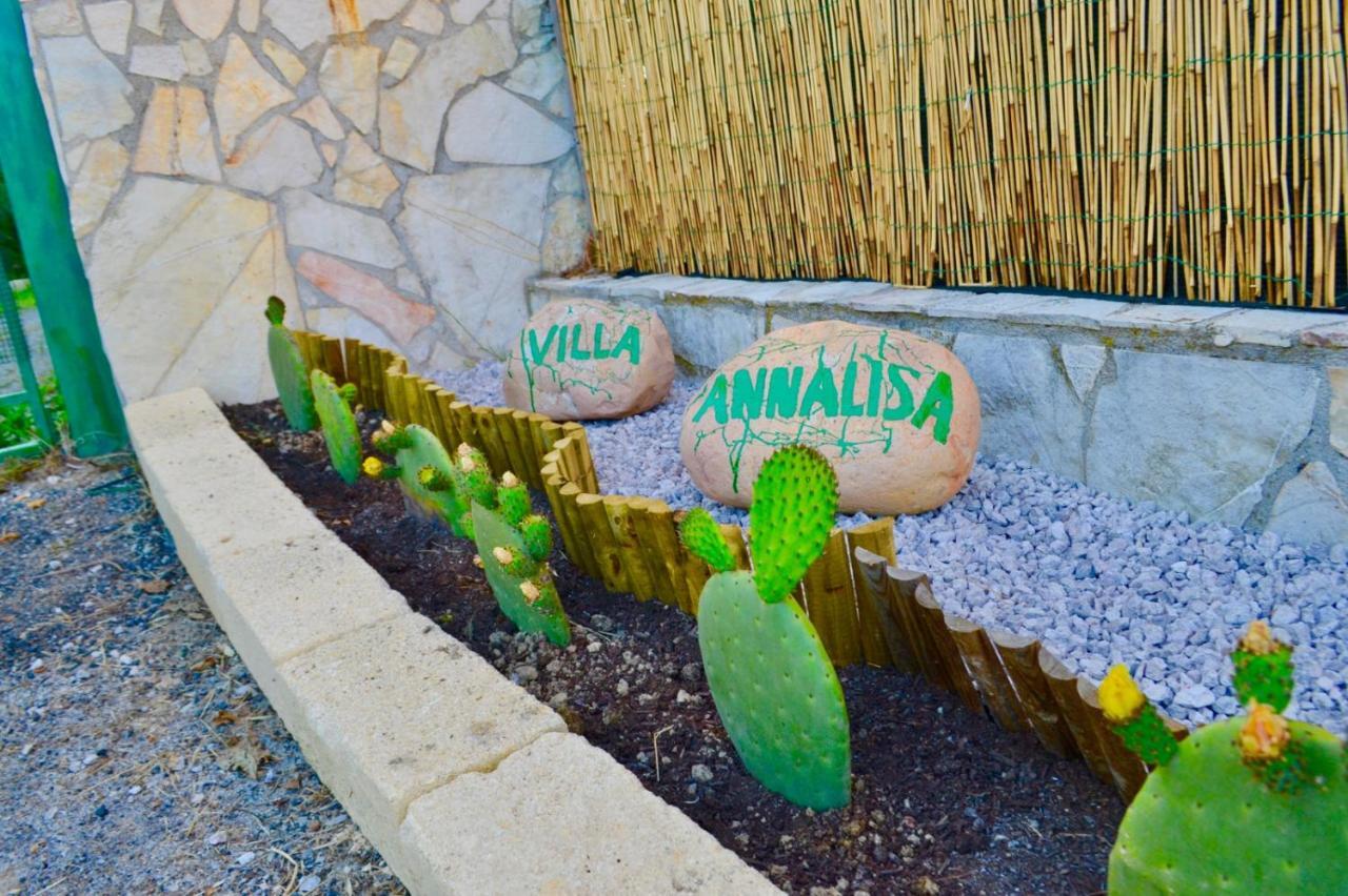 * * * Villa Annalisa * * * Кастелдача Екстериор снимка