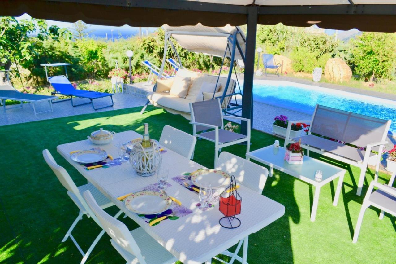 * * * Villa Annalisa * * * Кастелдача Екстериор снимка